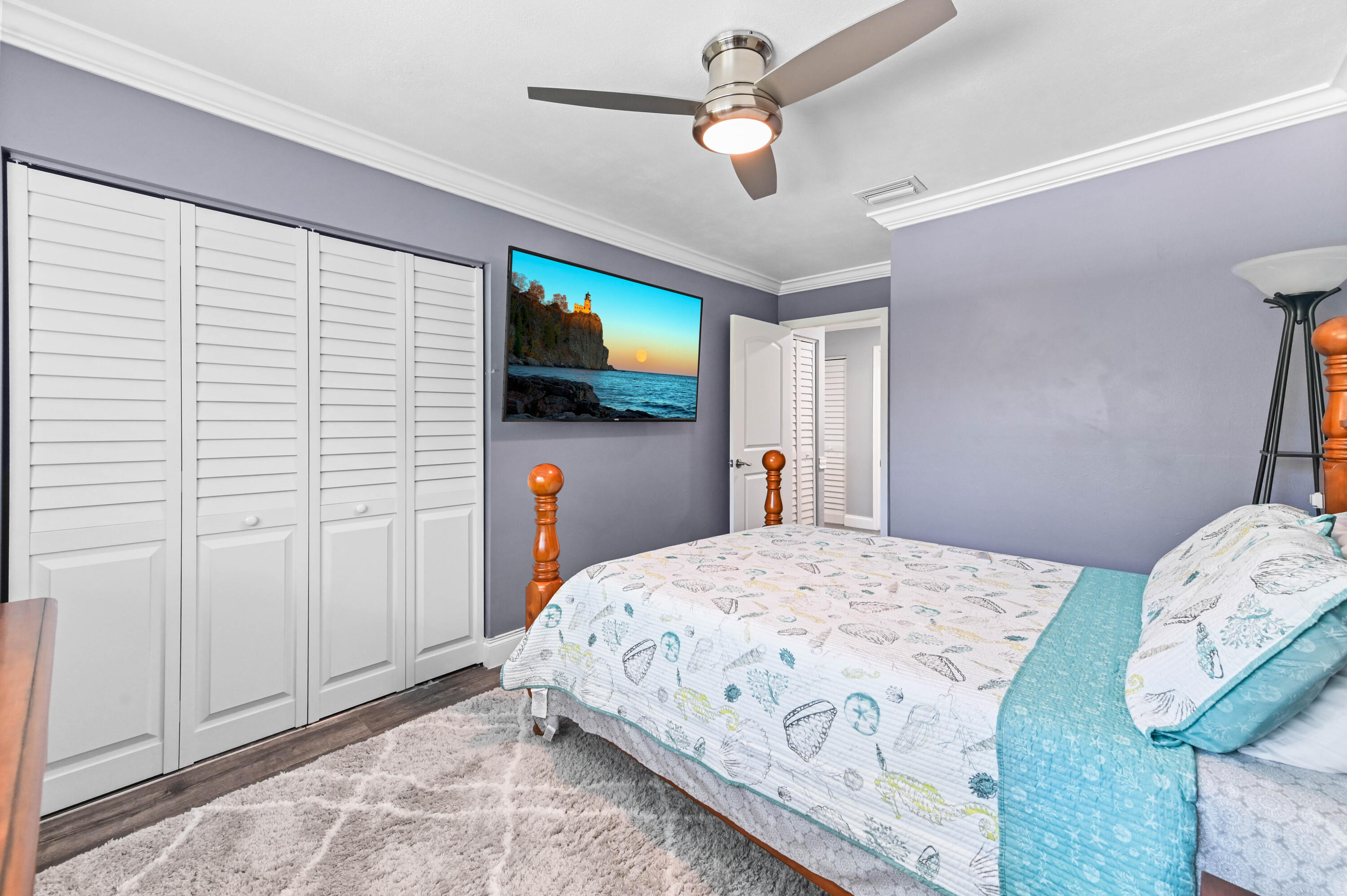 LAWRENCE GROVE - Residential