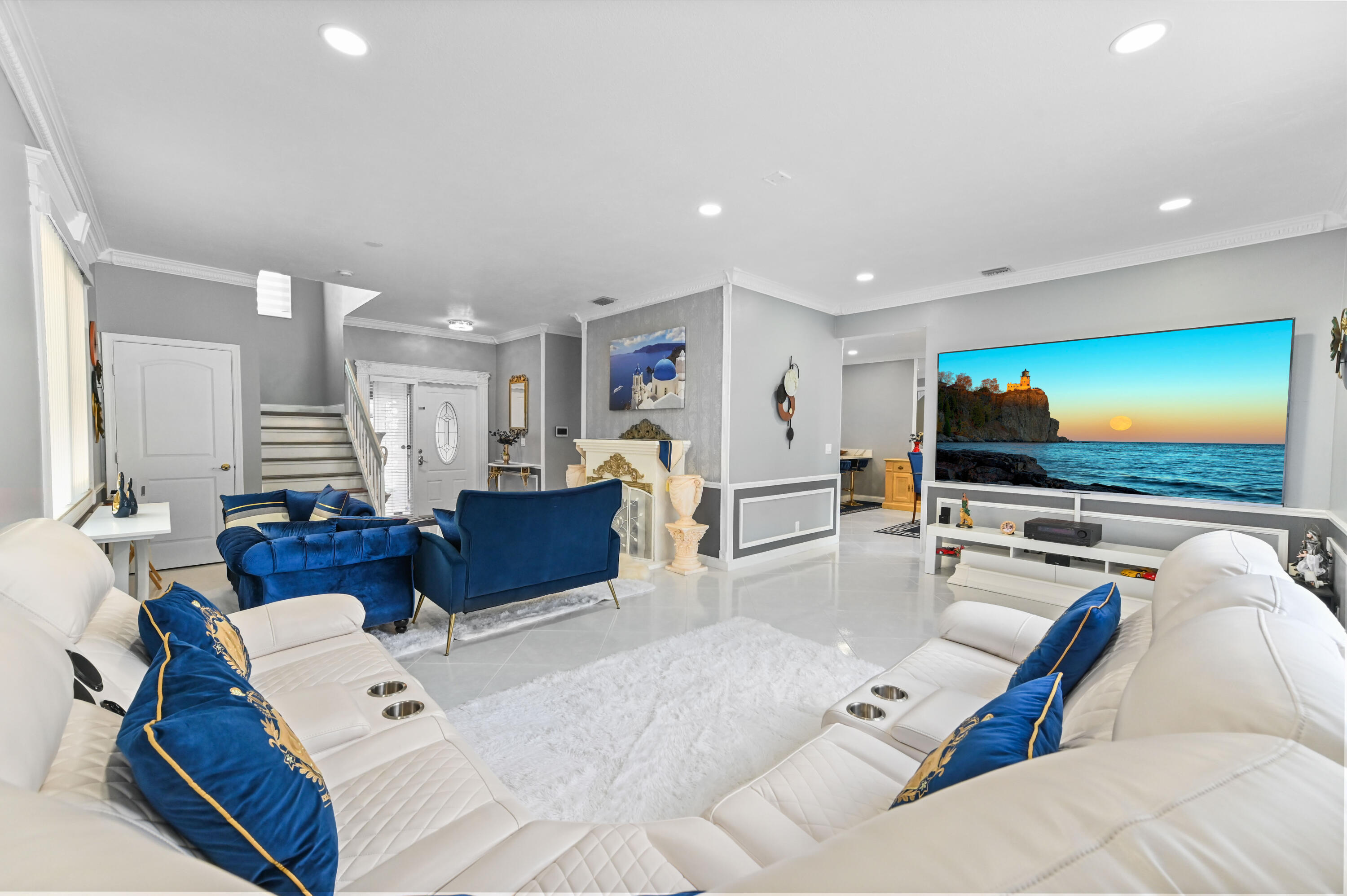 LAWRENCE GROVE - Residential