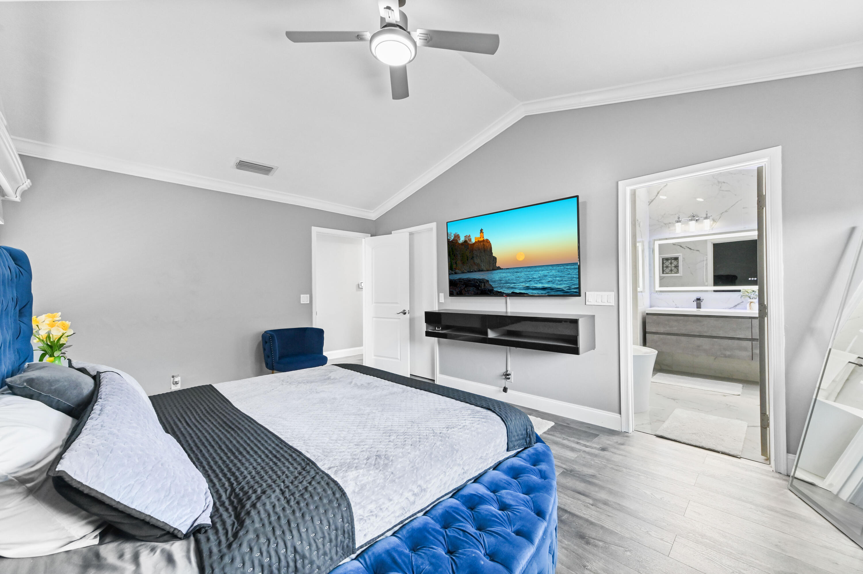 LAWRENCE GROVE - Residential