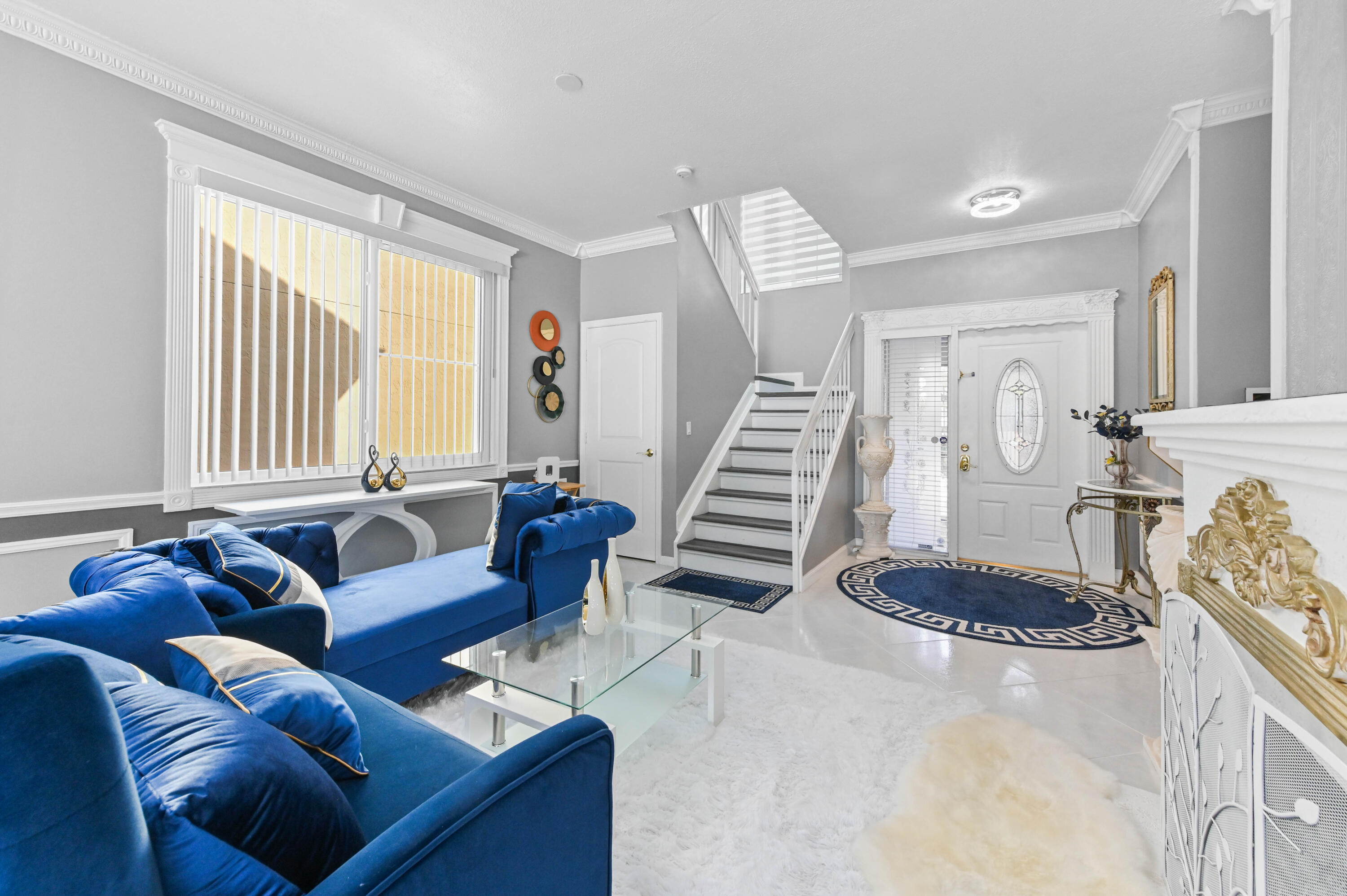 LAWRENCE GROVE - Residential