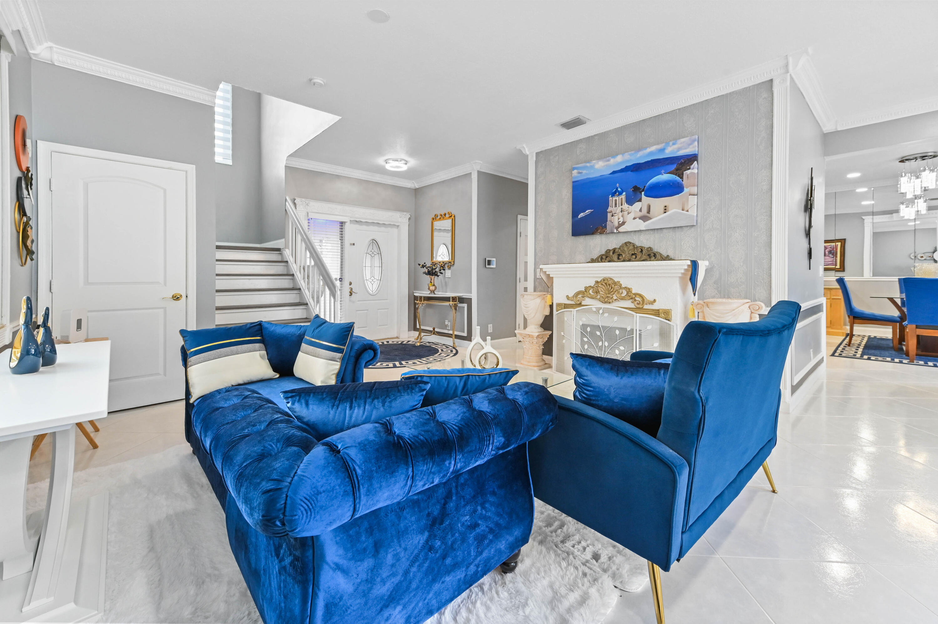 LAWRENCE GROVE - Residential