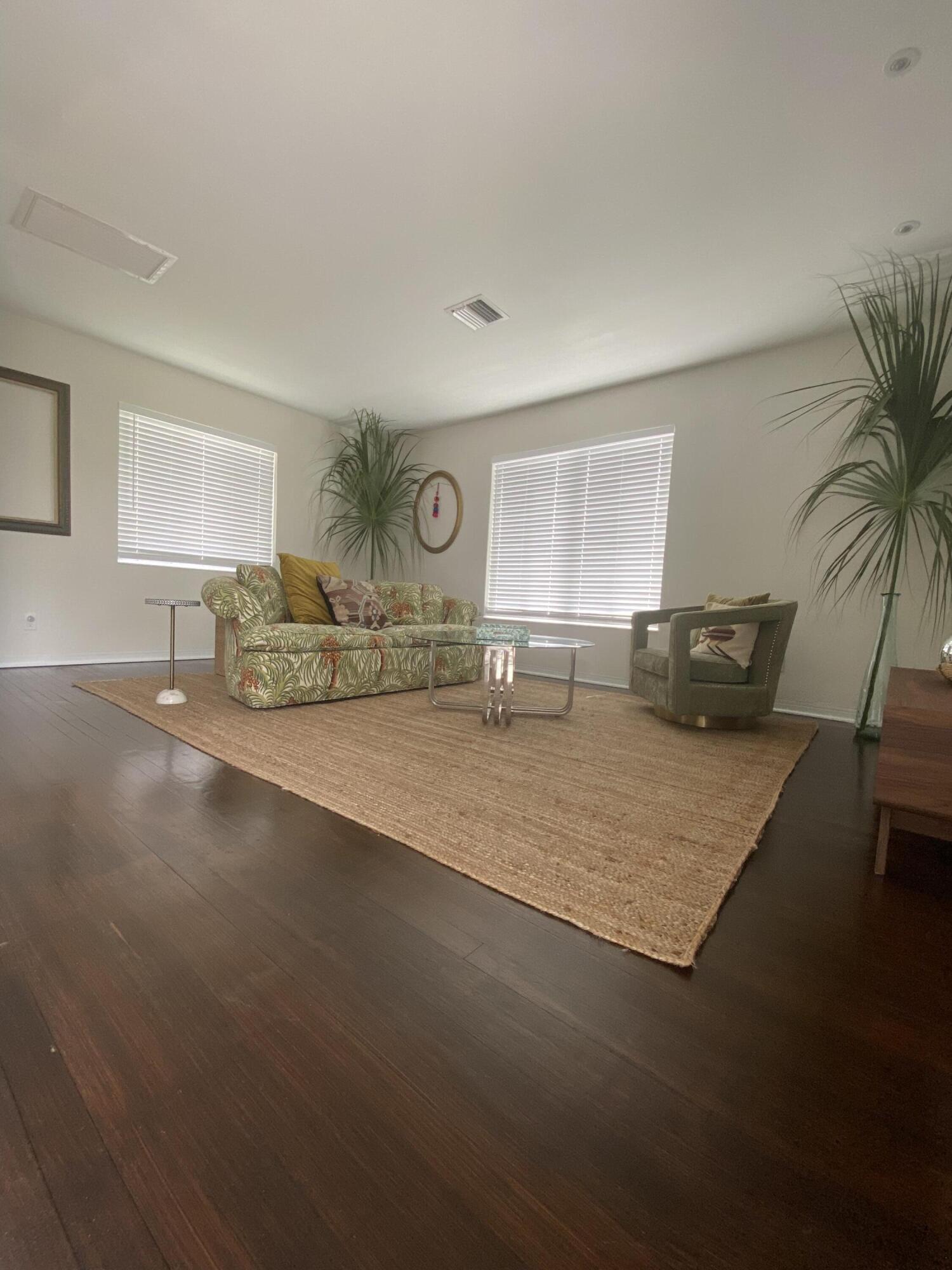 LAKE WORTH TOWN OF - Residential Lease