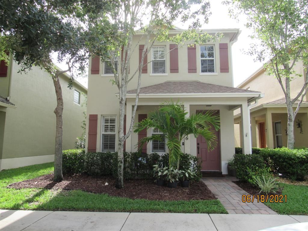 Photo of 2486 SE Pineland Drive, Port Saint Lucie, FL 34952 (MLS # R10725305)