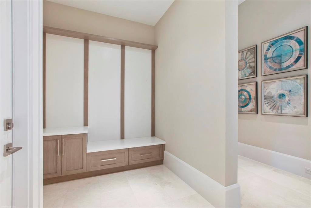 OLD PALM 3 - Residential