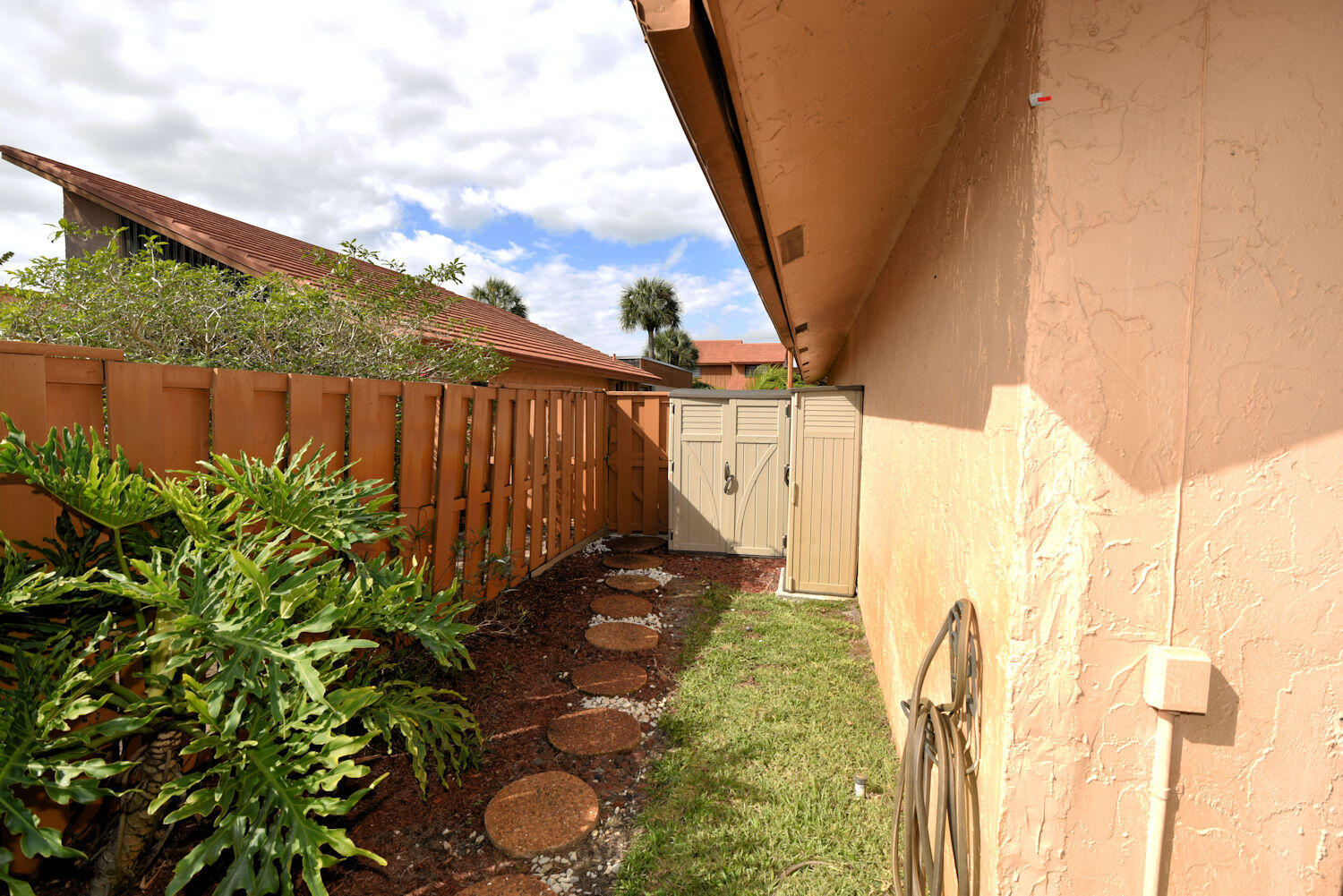 OAKDALE TOWNHOMES II - Residential
