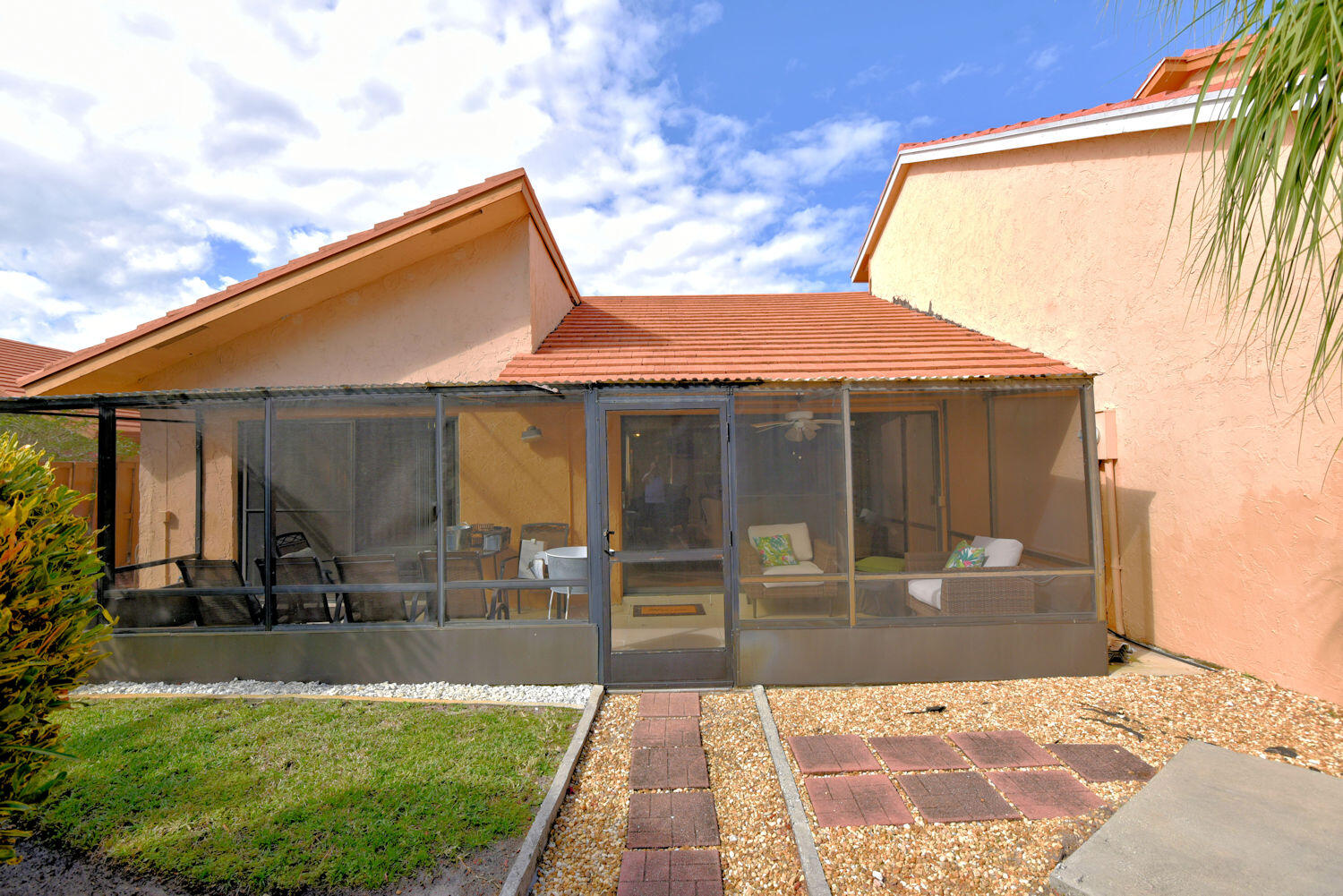 OAKDALE TOWNHOMES II - Residential