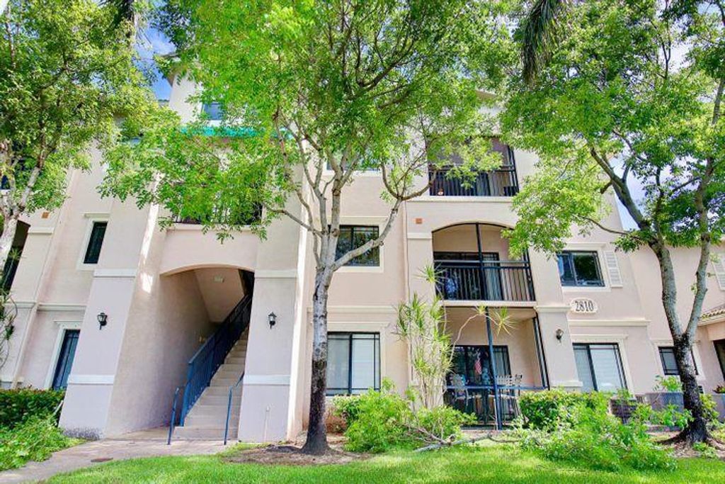 Photo of 2810 Grande Parkway #303, Palm Beach Gardens, FL 33410 (MLS # R10694328)