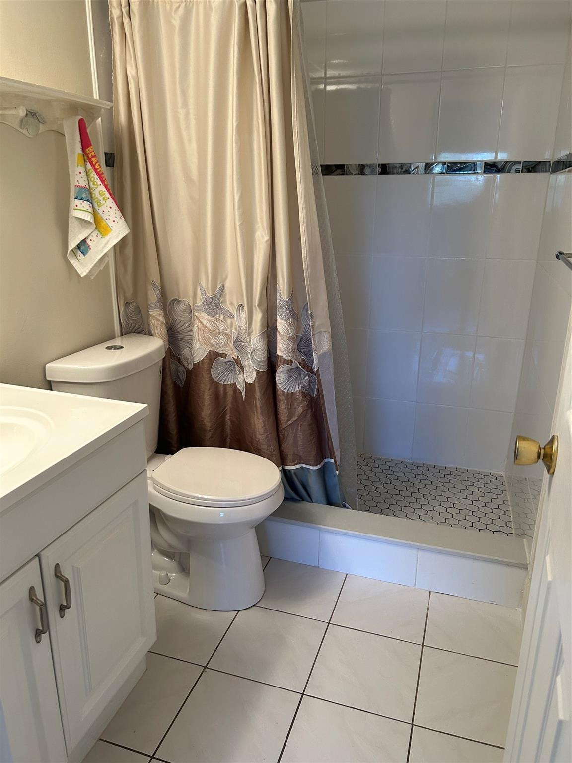 Oriole Golf & Tennis Club - Residential Lease