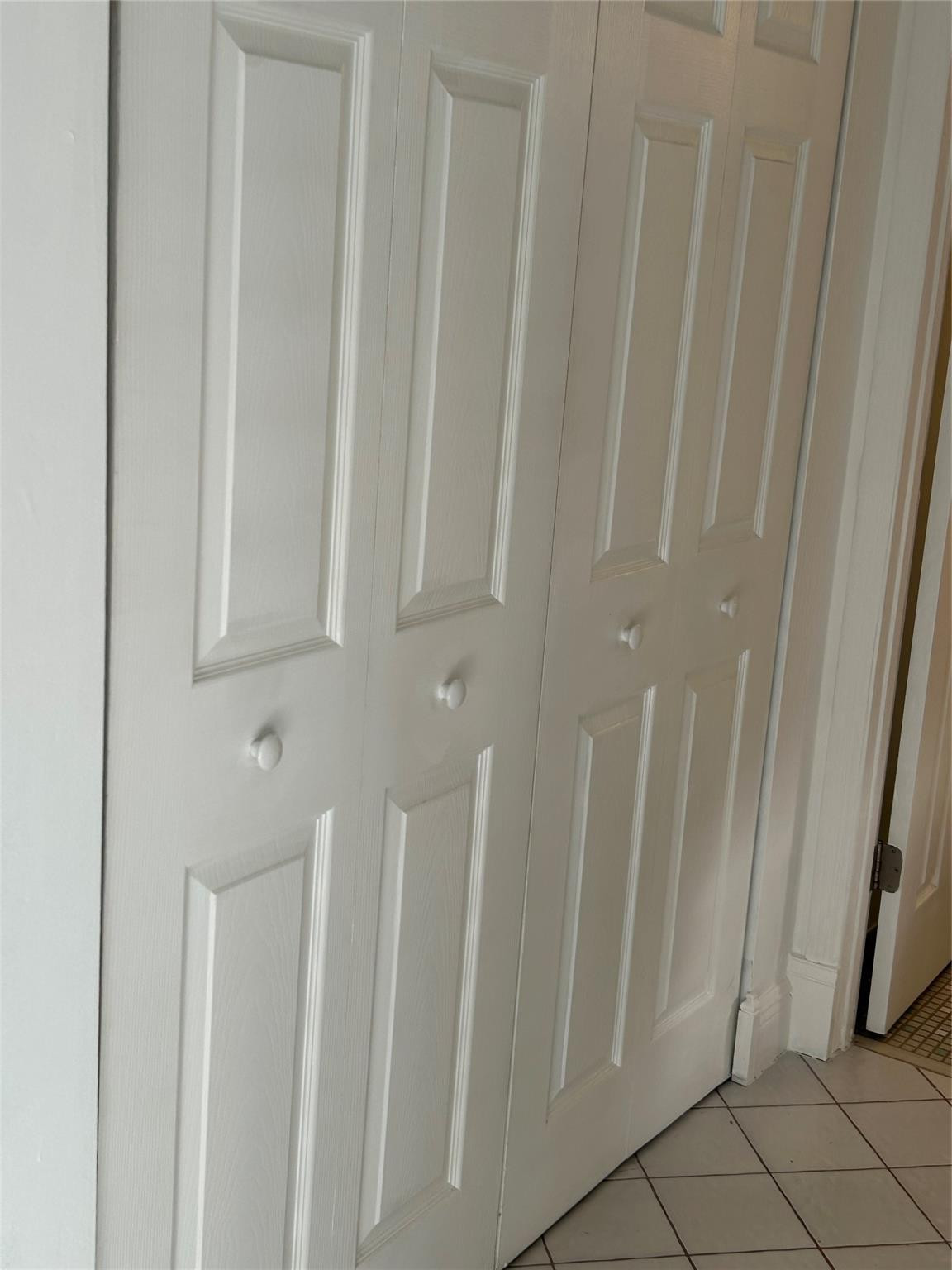 Oriole Golf & Tennis Club - Residential Lease