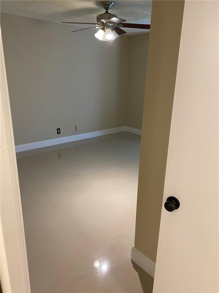 CENTERPOINTE CONDO - Residential