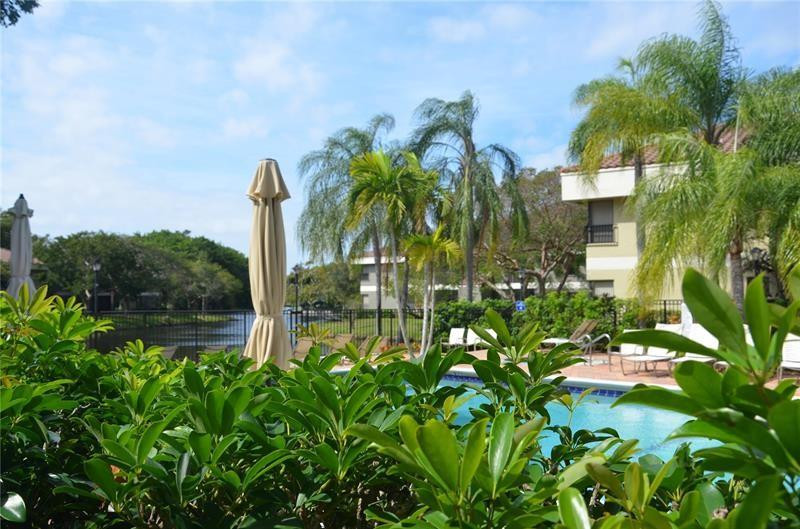 CENTERPOINTE CONDO - Residential