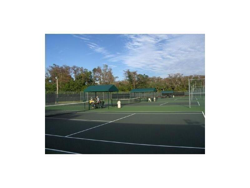 CENTERPOINTE CONDO - Residential