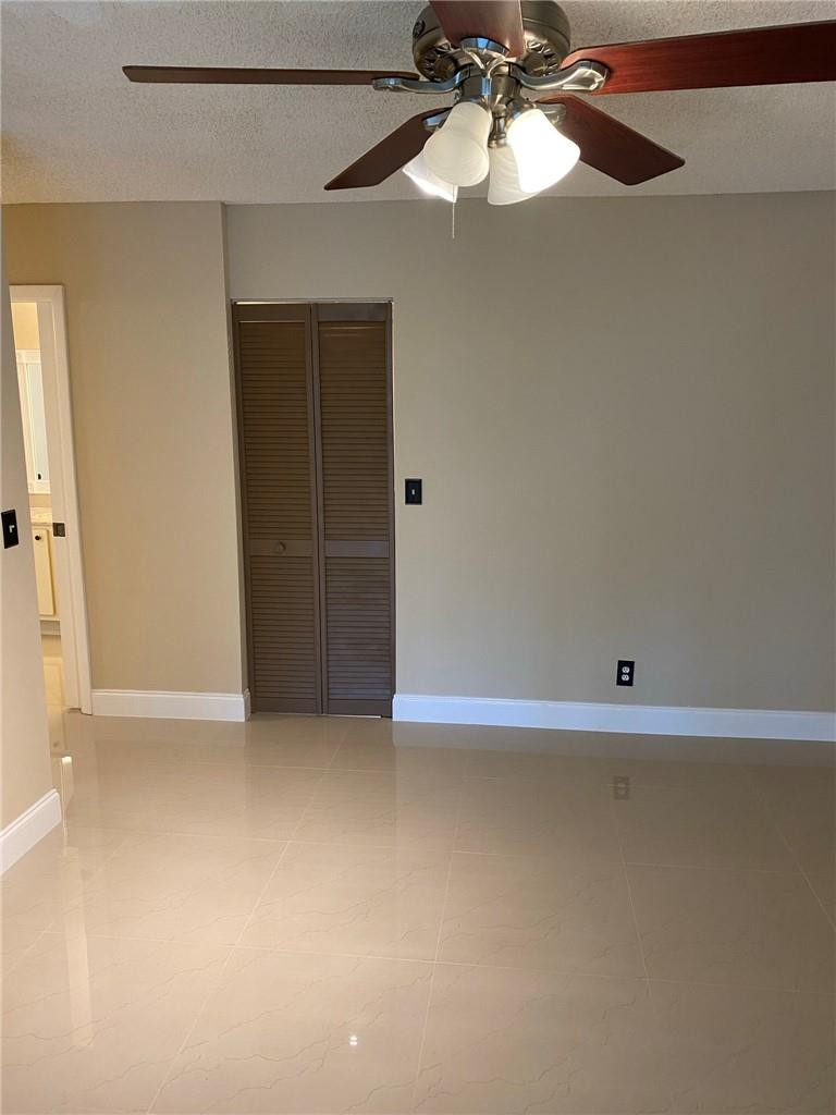 CENTERPOINTE CONDO - Residential