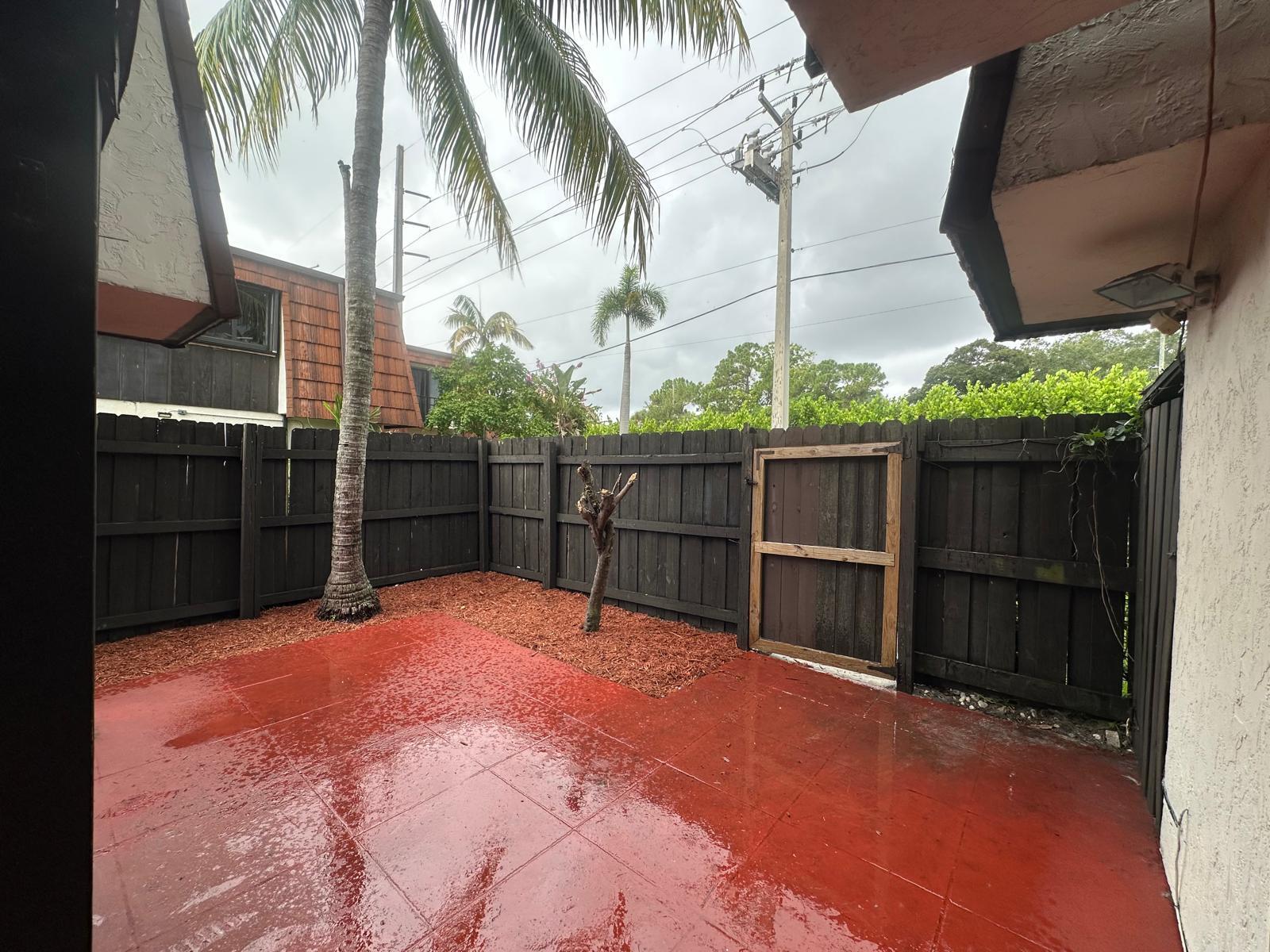 Properties 2100 WHITE PINE Circle D