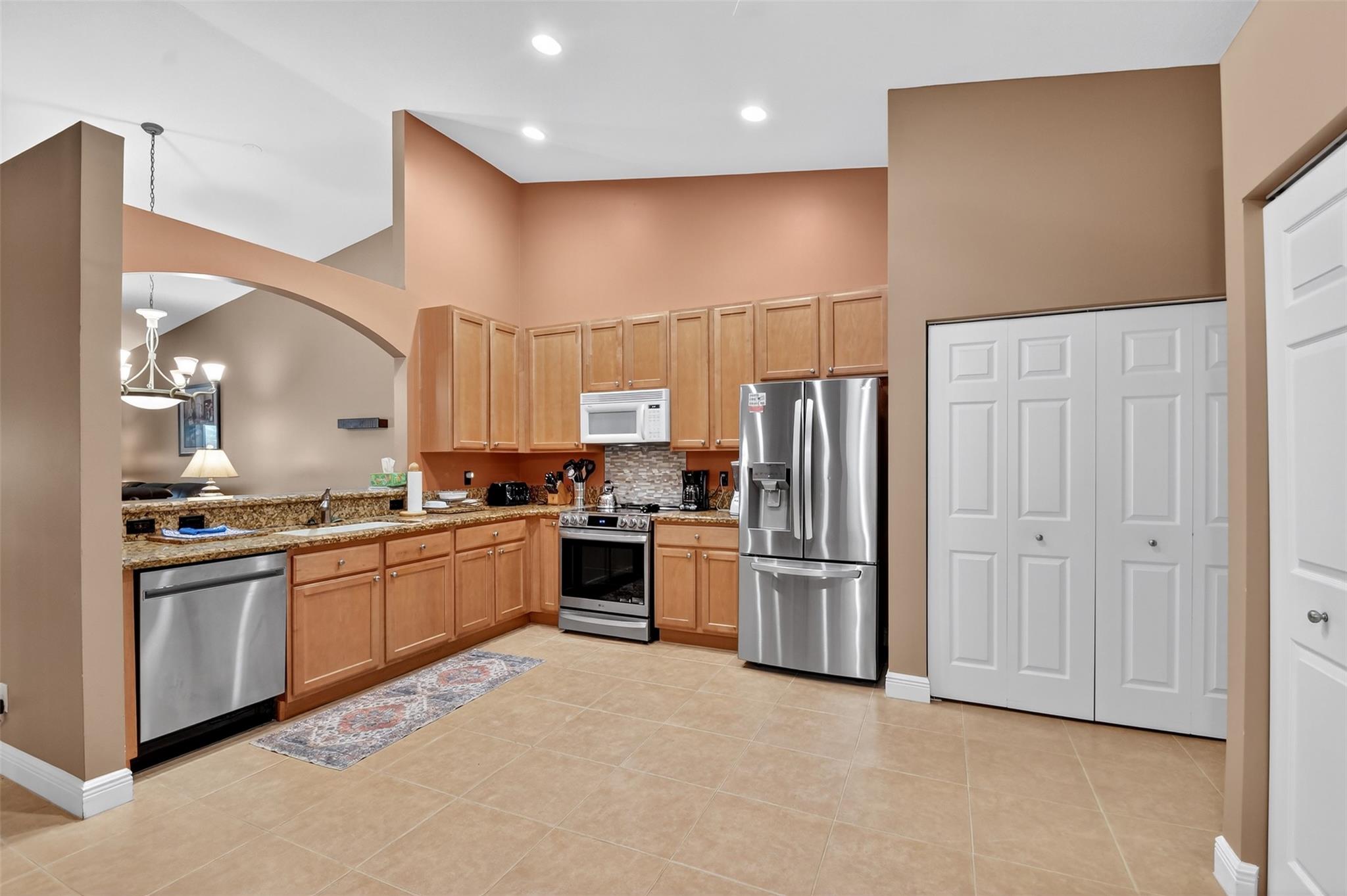 Properties 5094 Toscana Trl