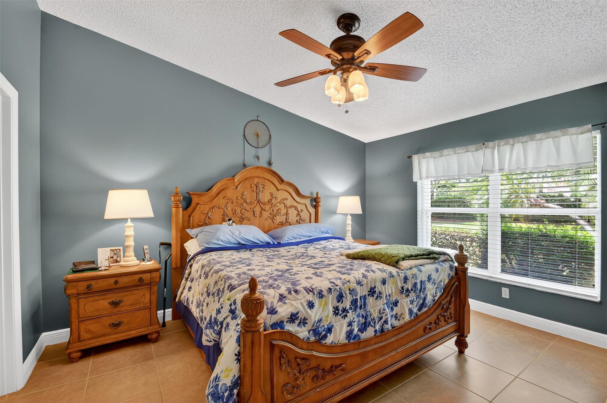 Properties 5094 Toscana Trl