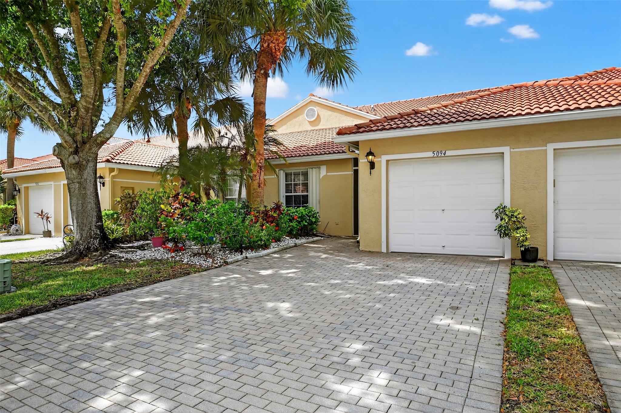 5094 Toscana Trl