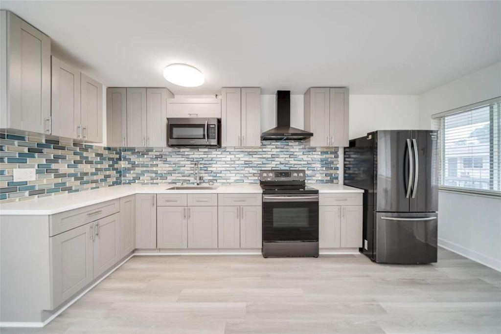 Photo of 1814 E Oakland Park Boulevard #58, Fort Lauderdale, FL 33306 (MLS # F10526280)