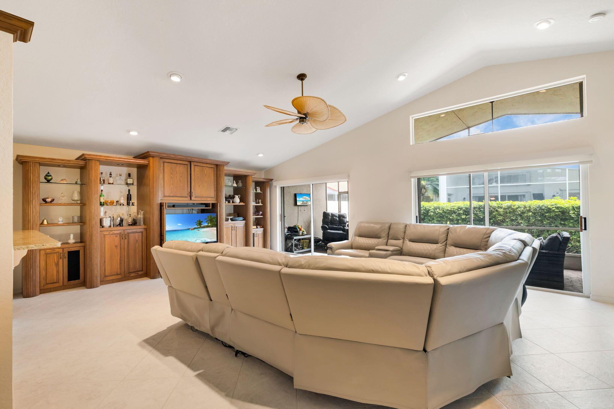 7246 Haviland Circle