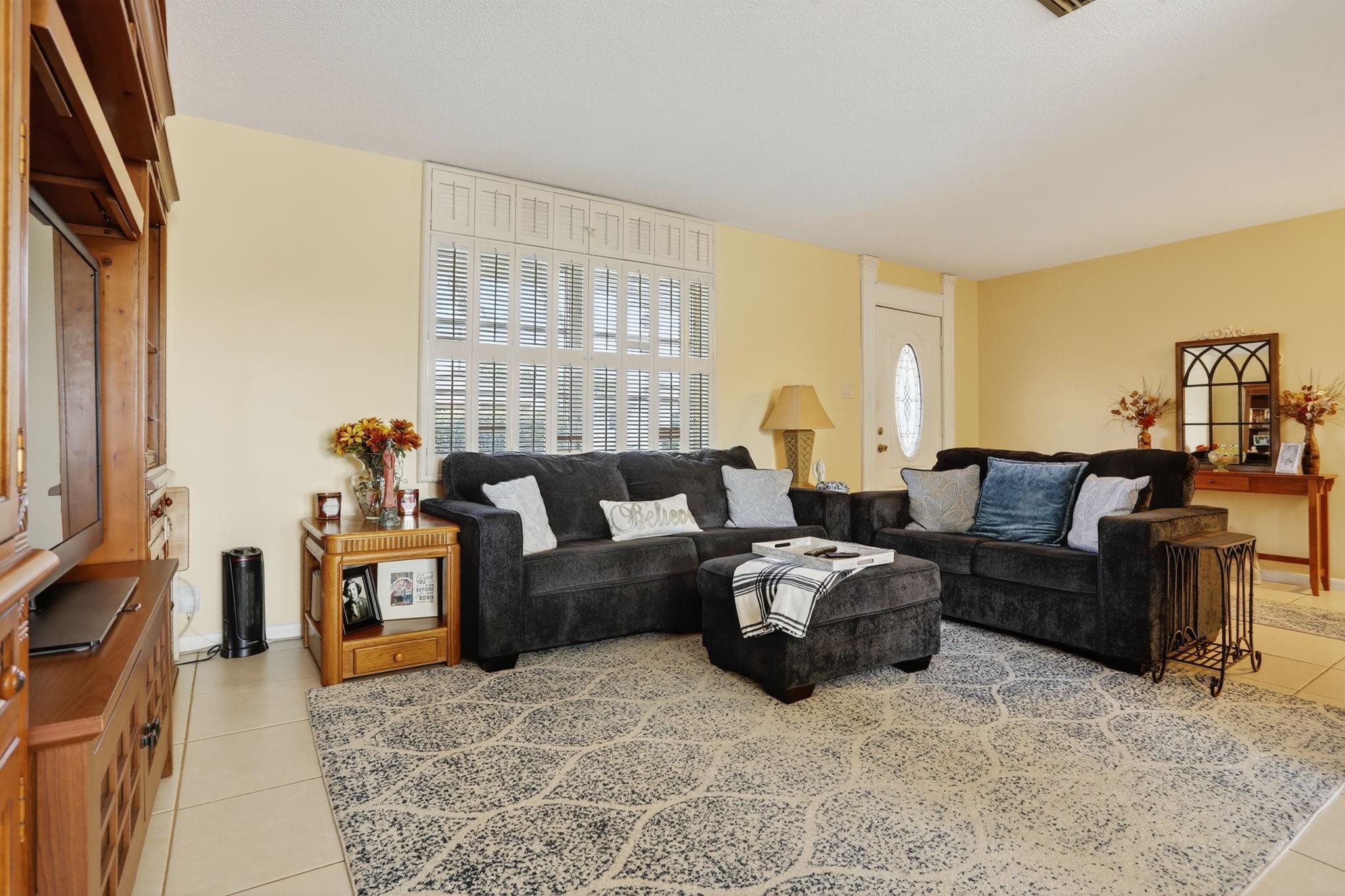 Paradise Gardens Sec 3 72 - Residential