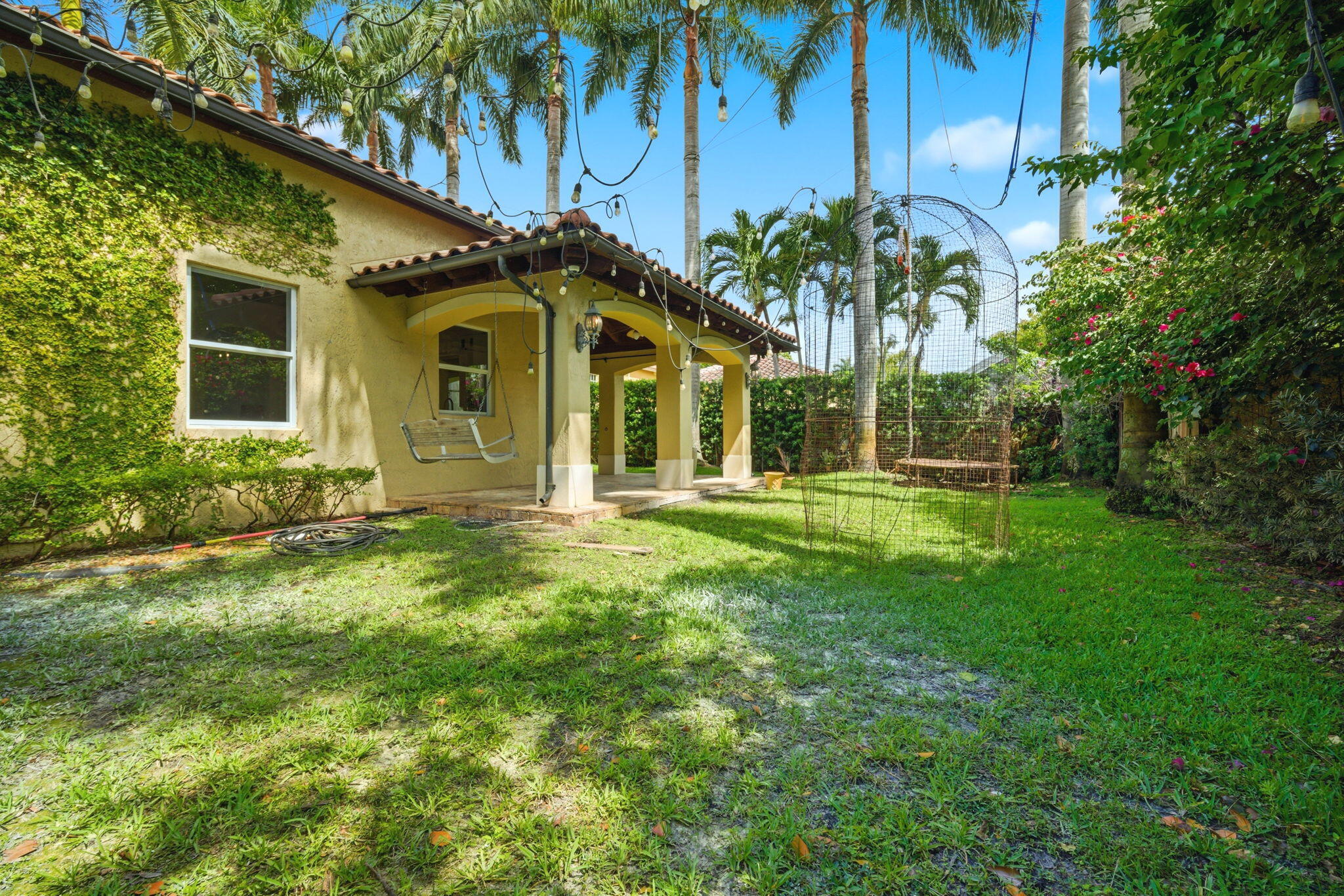 SANTORINI AT VIZCAYA - Residential