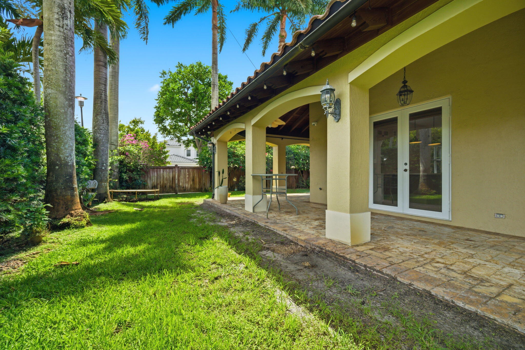 SANTORINI AT VIZCAYA - Residential