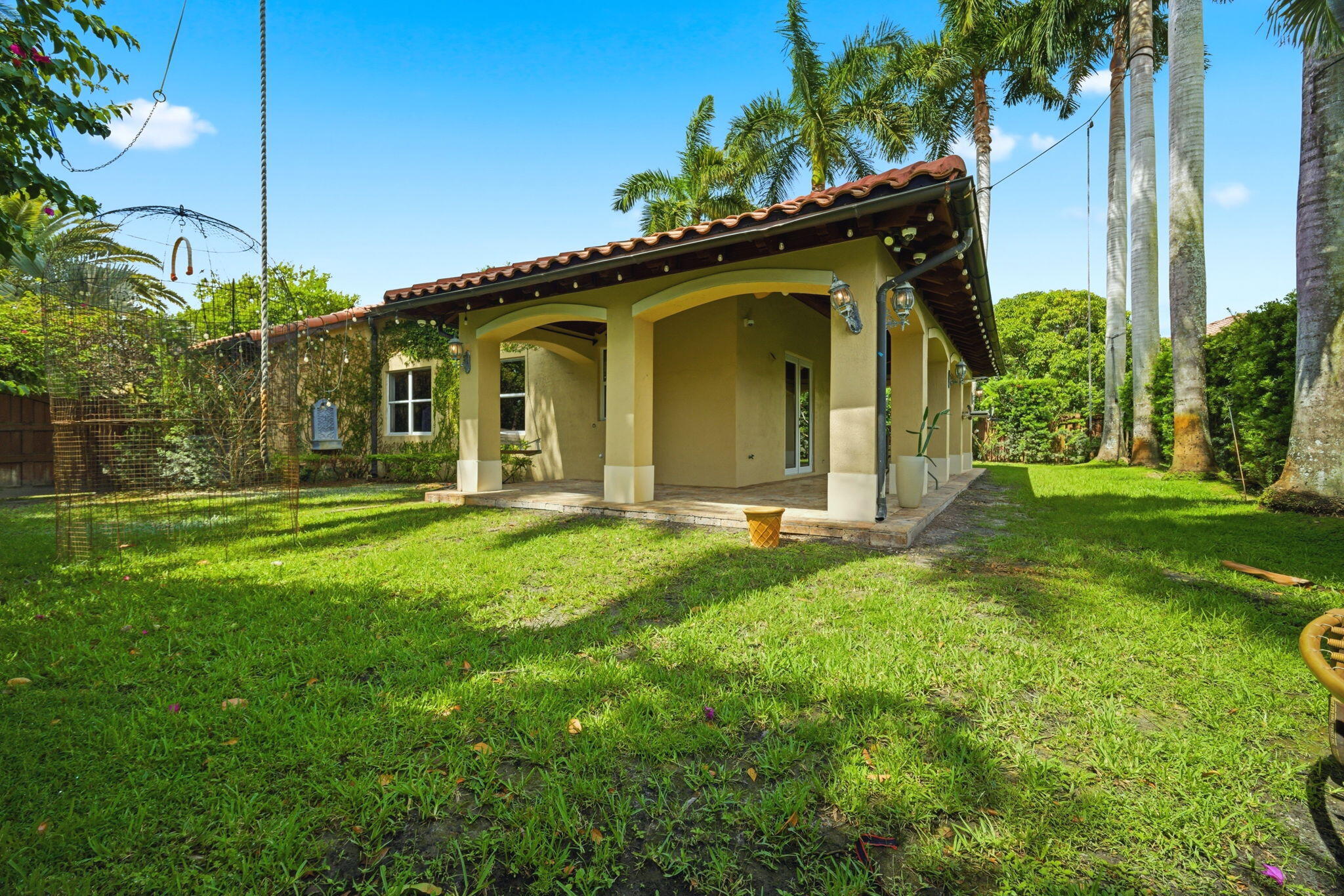 SANTORINI AT VIZCAYA - Residential