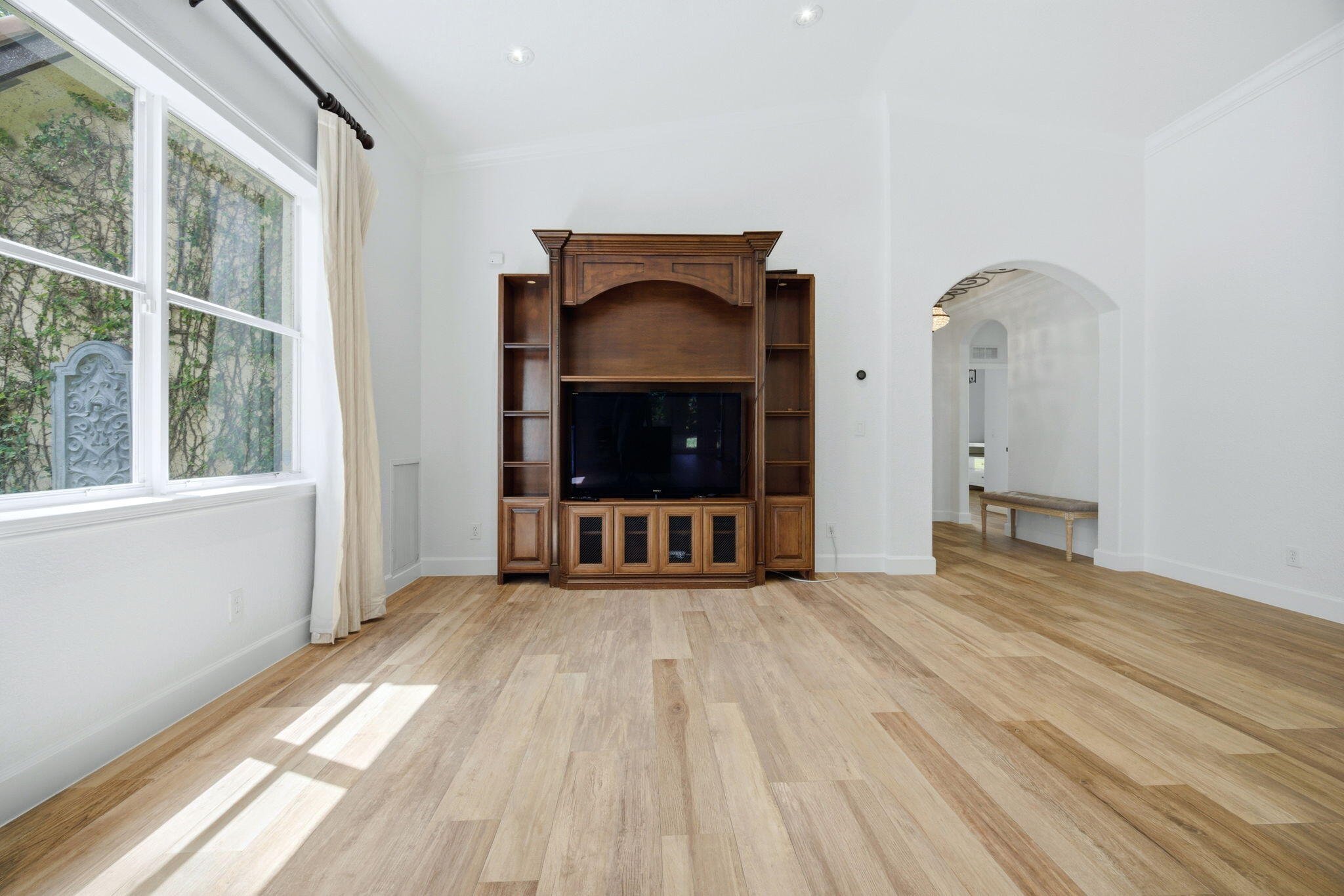 SANTORINI AT VIZCAYA - Residential