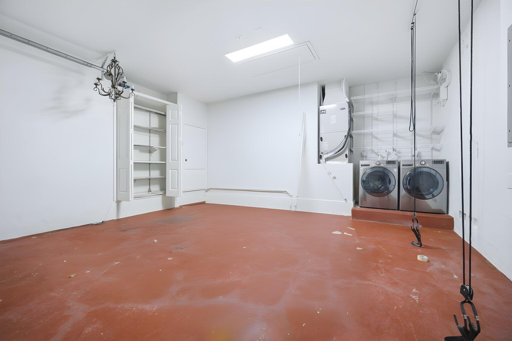 SANTORINI AT VIZCAYA - Residential