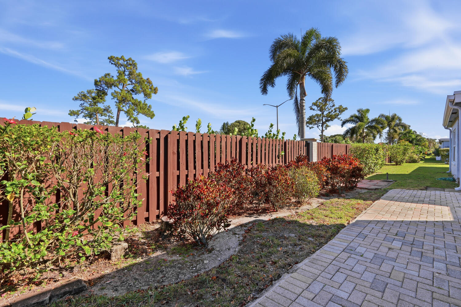 VILLAS AT LUCERNE LAKES I - Residential