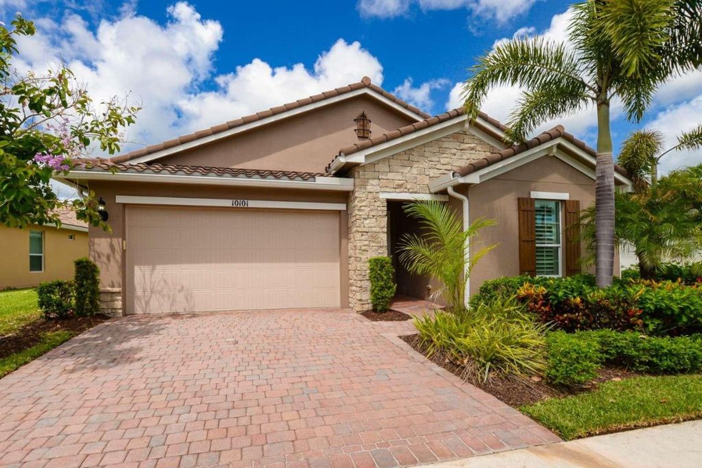 Photo of 10101 SW Fernwood Avenue, Port Saint Lucie, FL 34987 (MLS # F10500218)