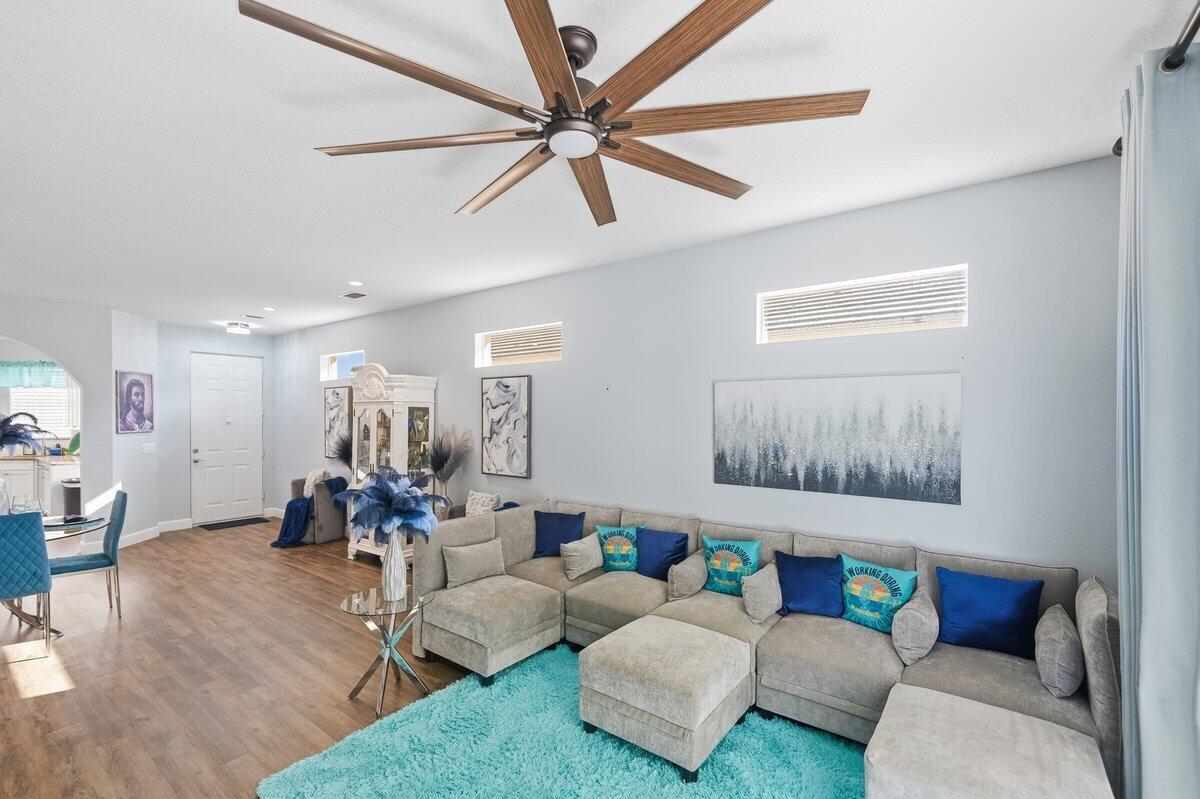 St Lucie West 156 Lakeforest At St Lucie West Viii - Residential