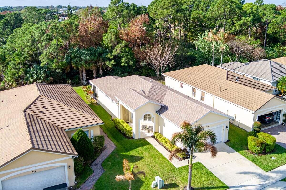 St Lucie West 156 Lakeforest At St Lucie West Viii - Residential