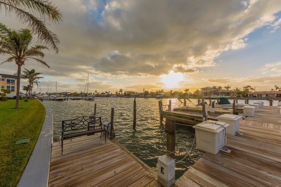 COLONNADES CONDOMINIUM NO - Residential