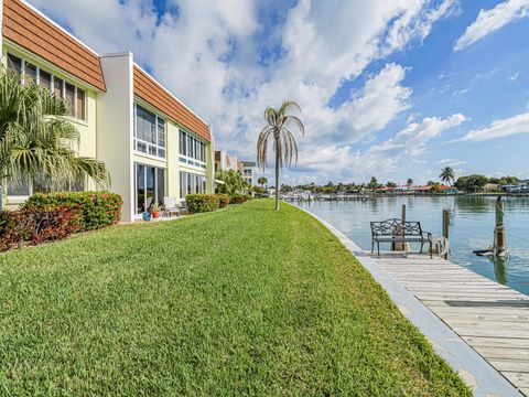 1315 Bayshore Drive 204 Fort Pierce FL 34949