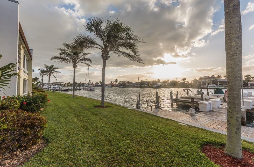 COLONNADES CONDOMINIUM NO - Residential