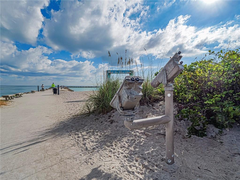 COLONNADES CONDOMINIUM NO - Residential