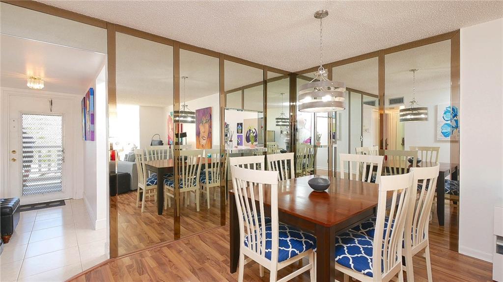 SUNRISE LAKES - Residential