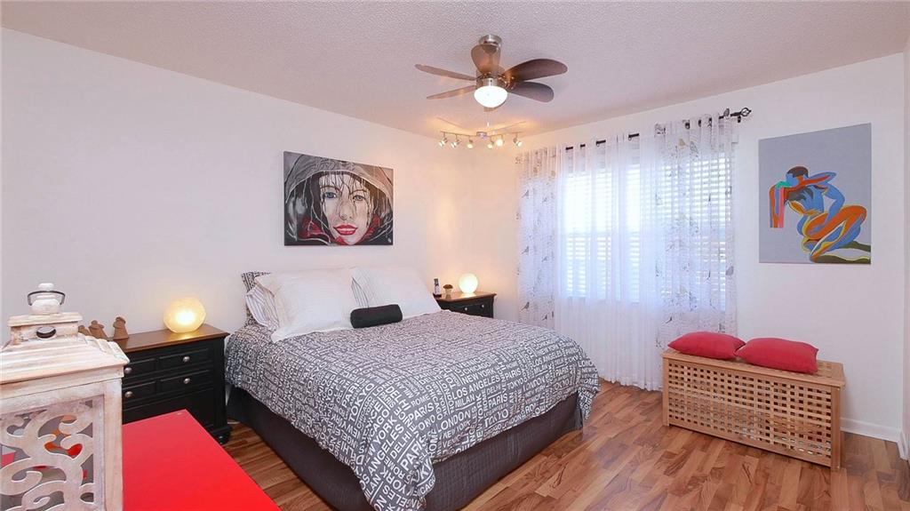 SUNRISE LAKES - Residential