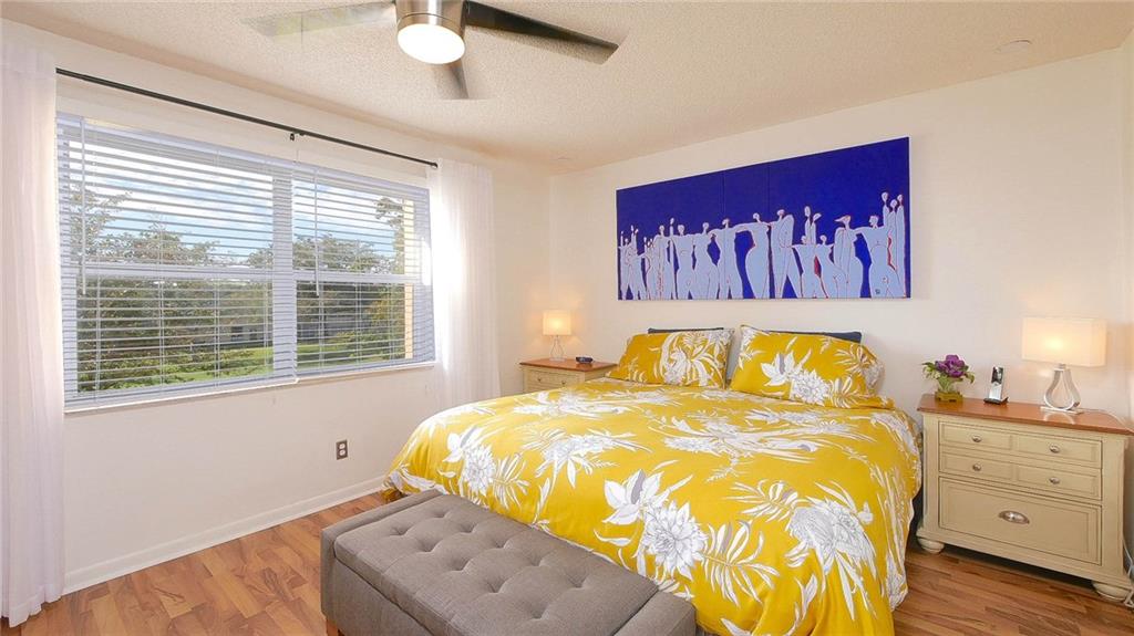 SUNRISE LAKES - Residential