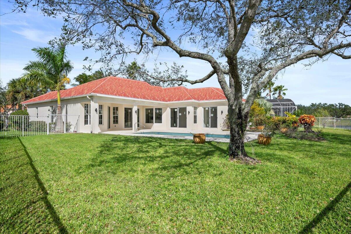 RIVERWALK 7 - Residential