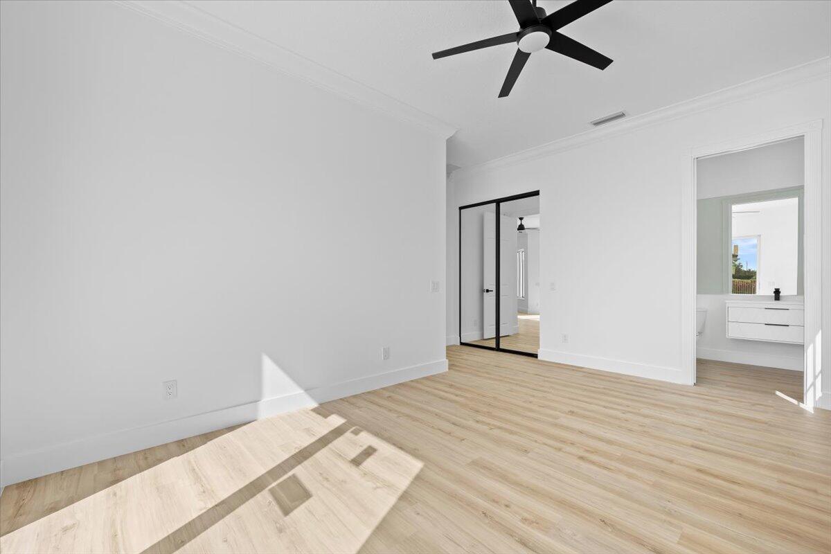 RIVERWALK 7 - Residential