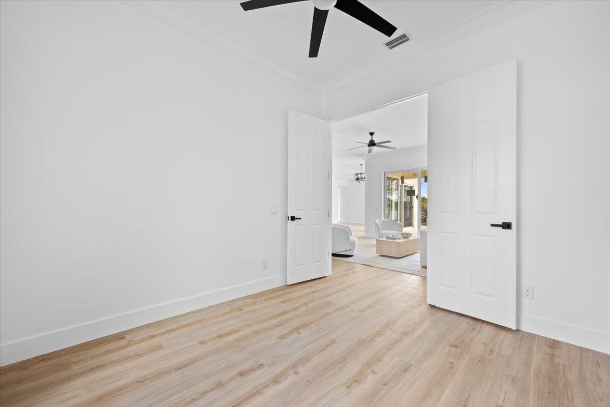 RIVERWALK 7 - Residential