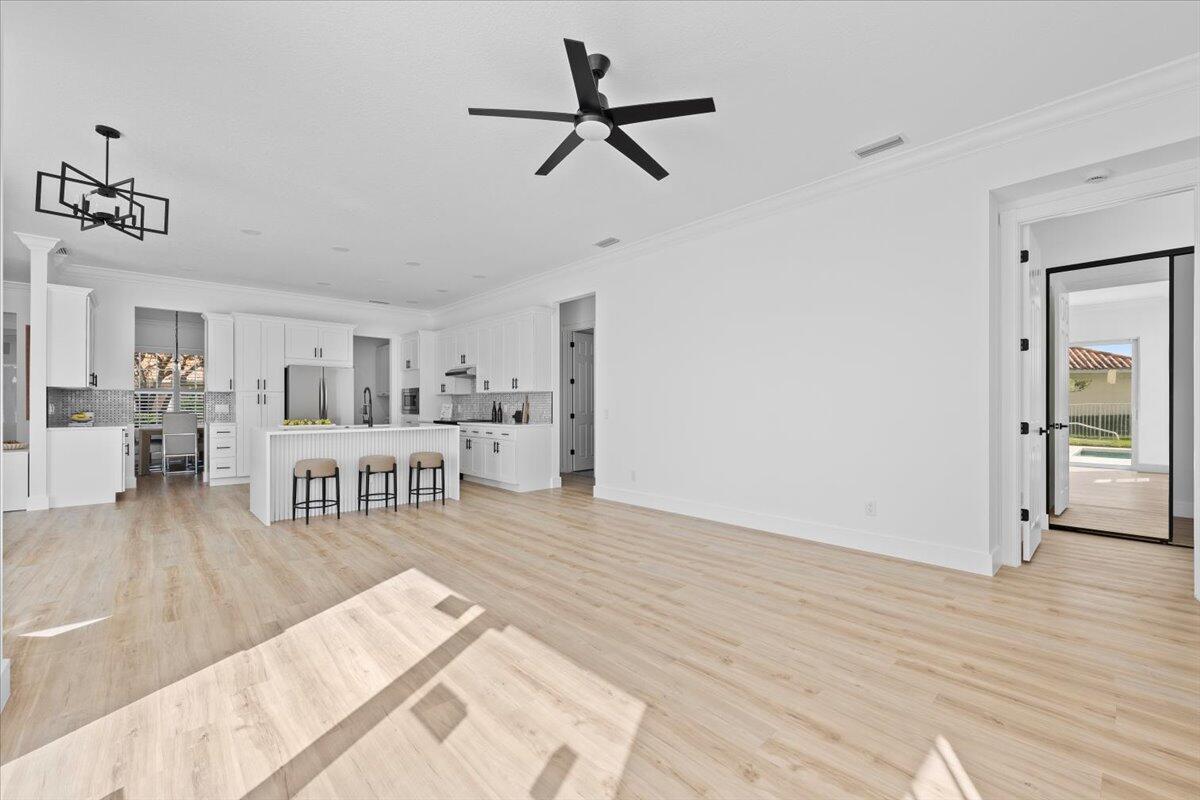 RIVERWALK 7 - Residential