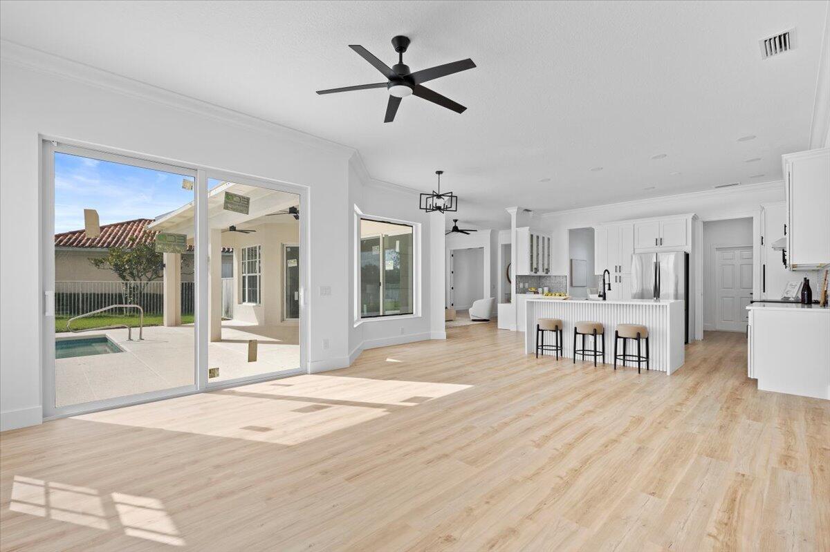 RIVERWALK 7 - Residential