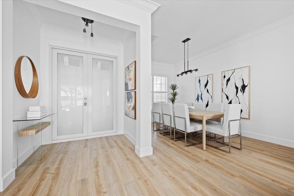 RIVERWALK 7 - Residential