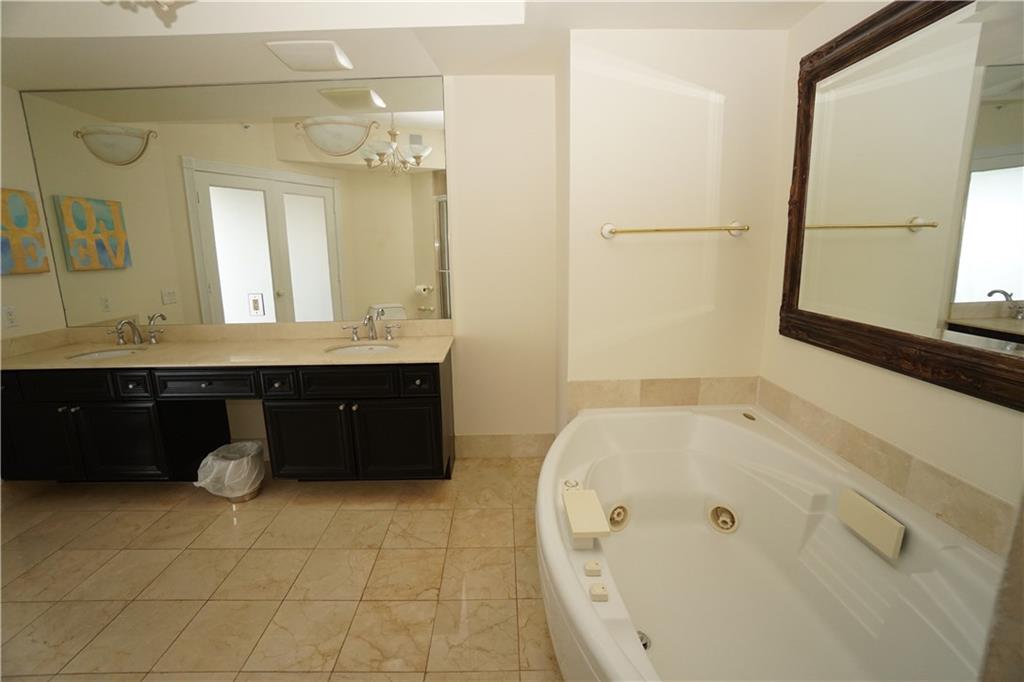 L'Hermitage I Condo - Residential Lease