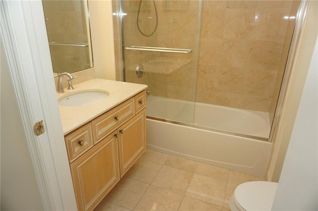 L'Hermitage I Condo - Residential Lease