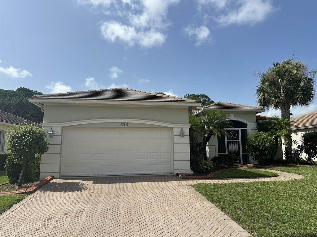 Photo of 635 SW Indian Key Drive, Port Saint Lucie, FL 34986 (MLS # R11110531)