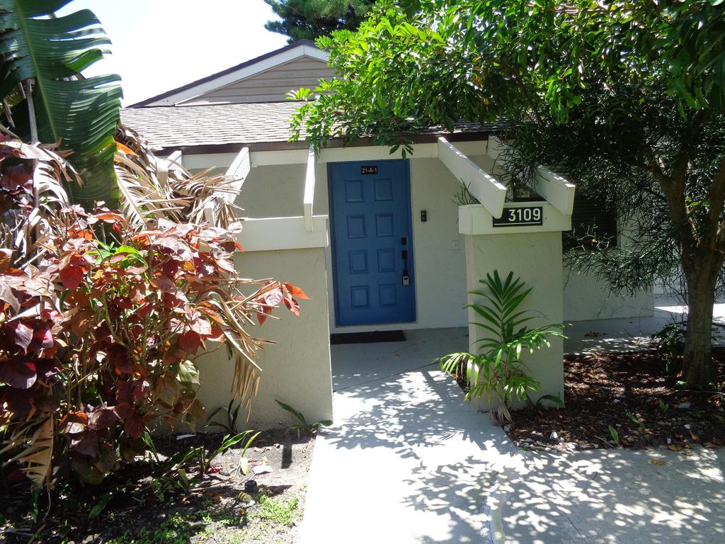 Photo of 3109 SW 20th Terrace #21a1, Delray Beach, FL 33445 (MLS # R11100084)
